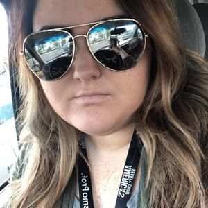 Meet your Posher, Olivia